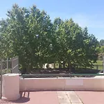 Les Pins Bleus 아파트 *