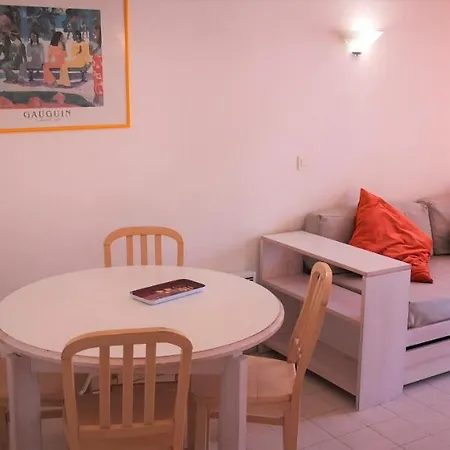 Apartment Les Pins Bleus *