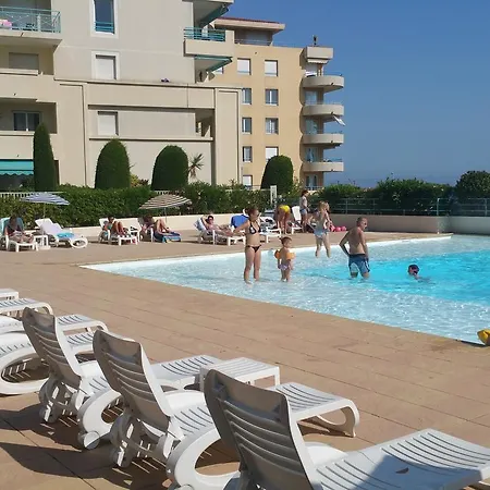 Les Pins Bleus 아파트 주앙레핑