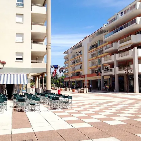 Les Pins Bleus
