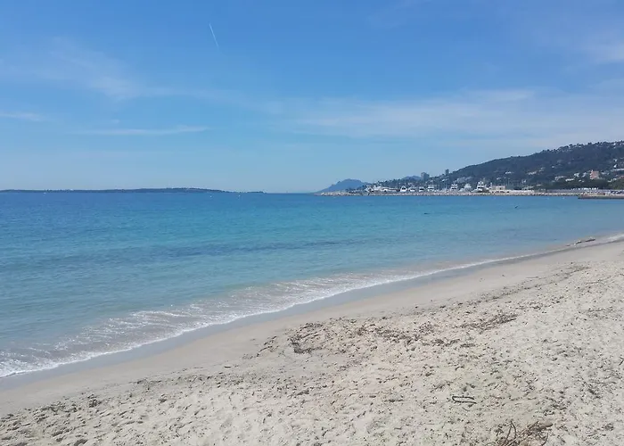 Les Pins Bleus Appartement