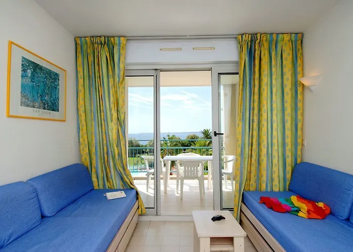 Les Pins Bleus Appartement